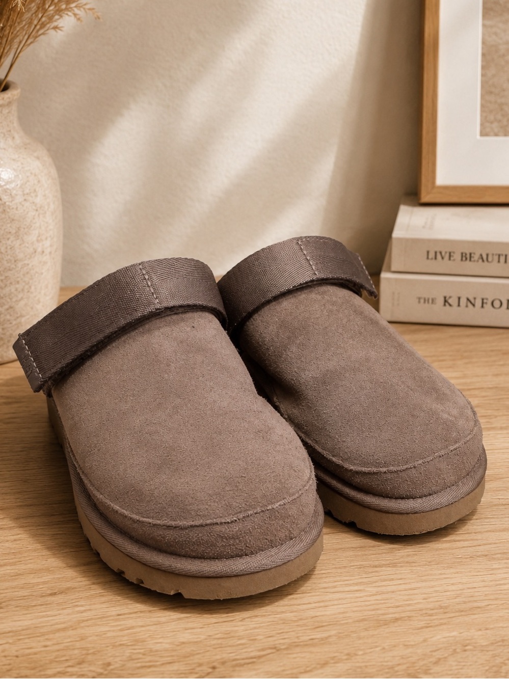 UGG Goldenstar Clog - Taupe